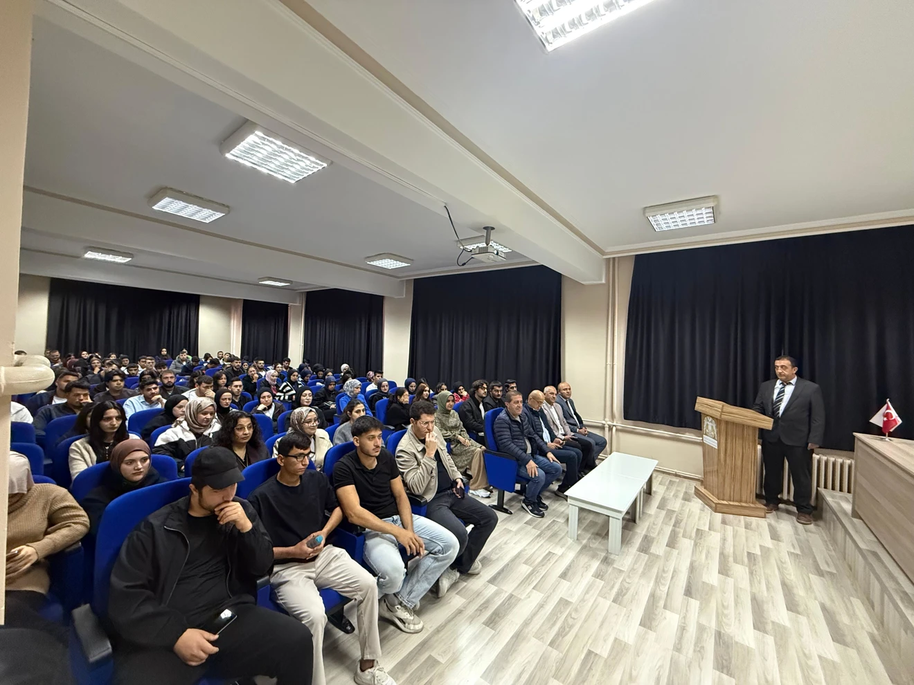 Bozkır Meslek Yüksekokulu’nda “Kariyer Günleri” Kapsamında Anlamlı Bir Söyleşi